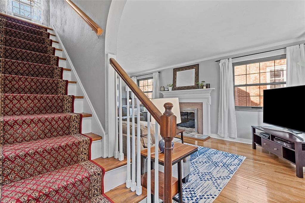 2394 Collins Road Pittsburgh, PA 15235 - Photo 5 of 24 Gallery Image 5