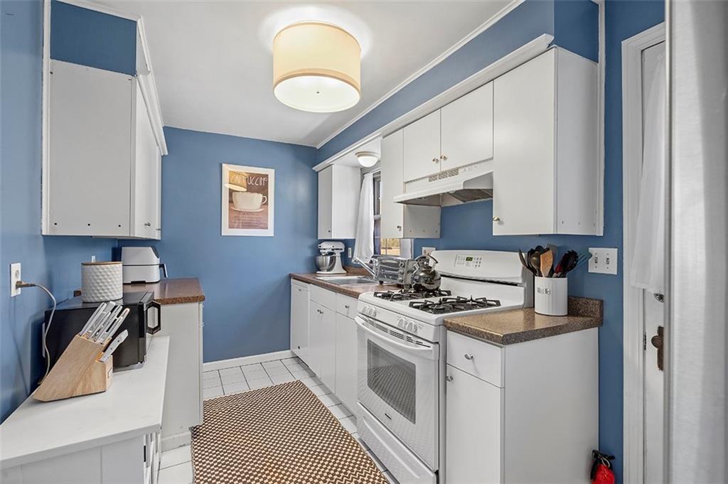 2394 Collins Road Pittsburgh, PA 15235 - Photo 8 of 24 Gallery Image 8