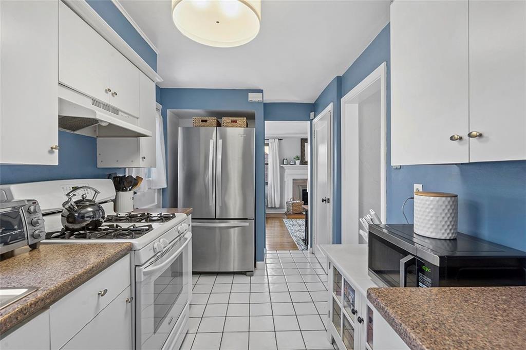 2394 Collins Road Pittsburgh, PA 15235 - Photo 9 of 24 Gallery Image 9