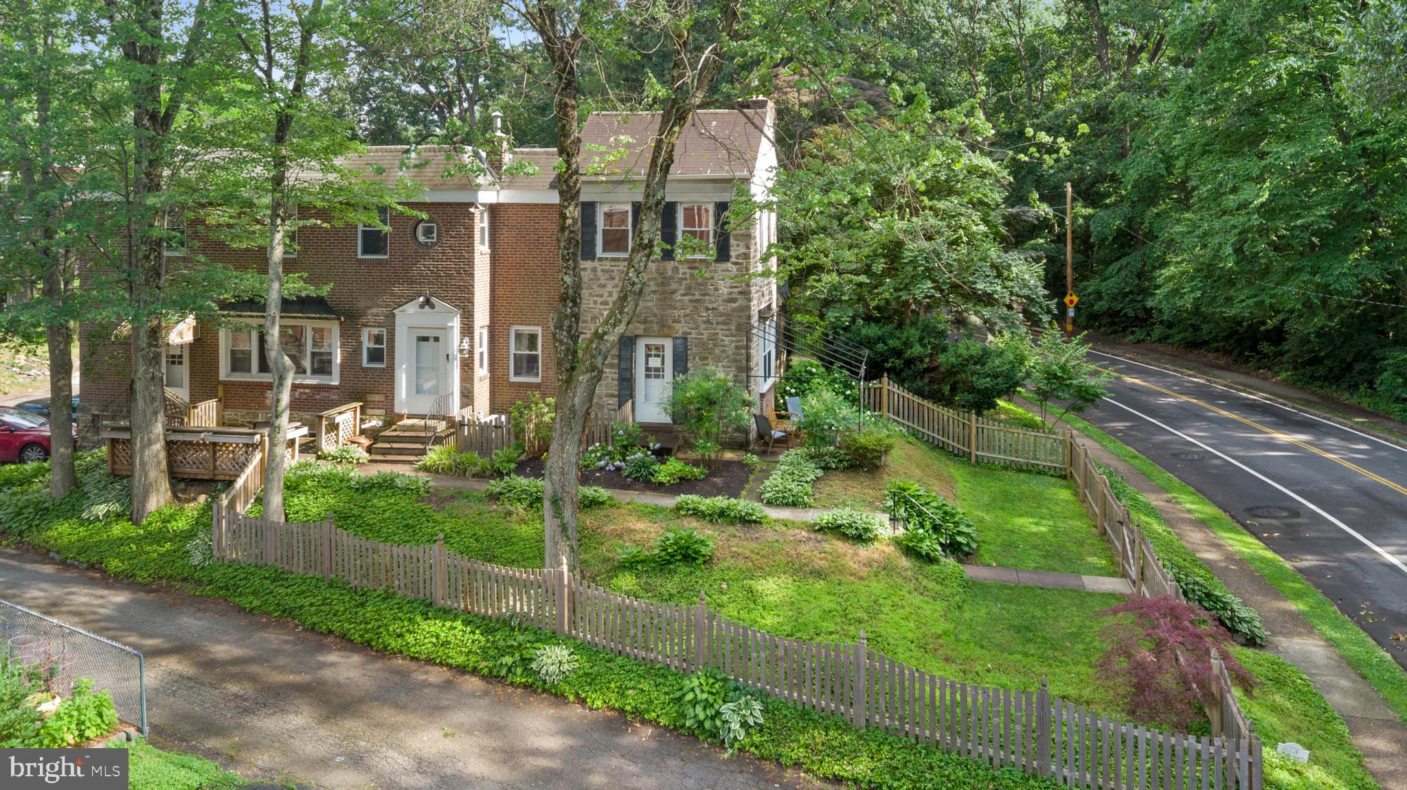 724 South Mt Pleasant Road Philadelphia, PA 19119 - Photo 2 of 20