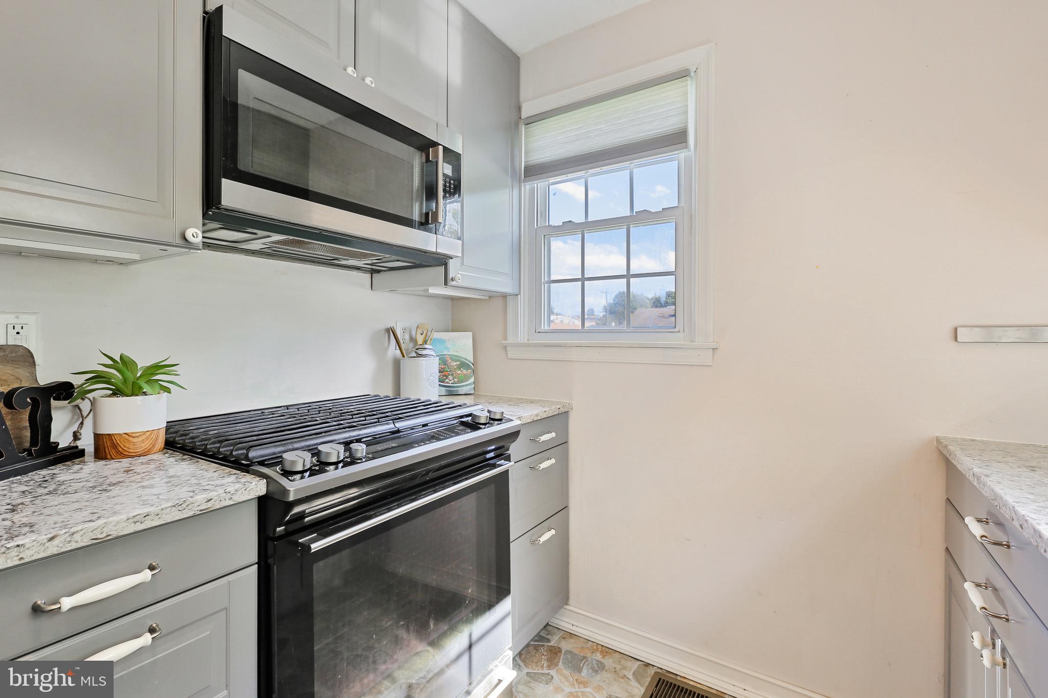 3349 Acton Road Parkville, MD 21234 - Photo 14 of 40 Gallery Image 14