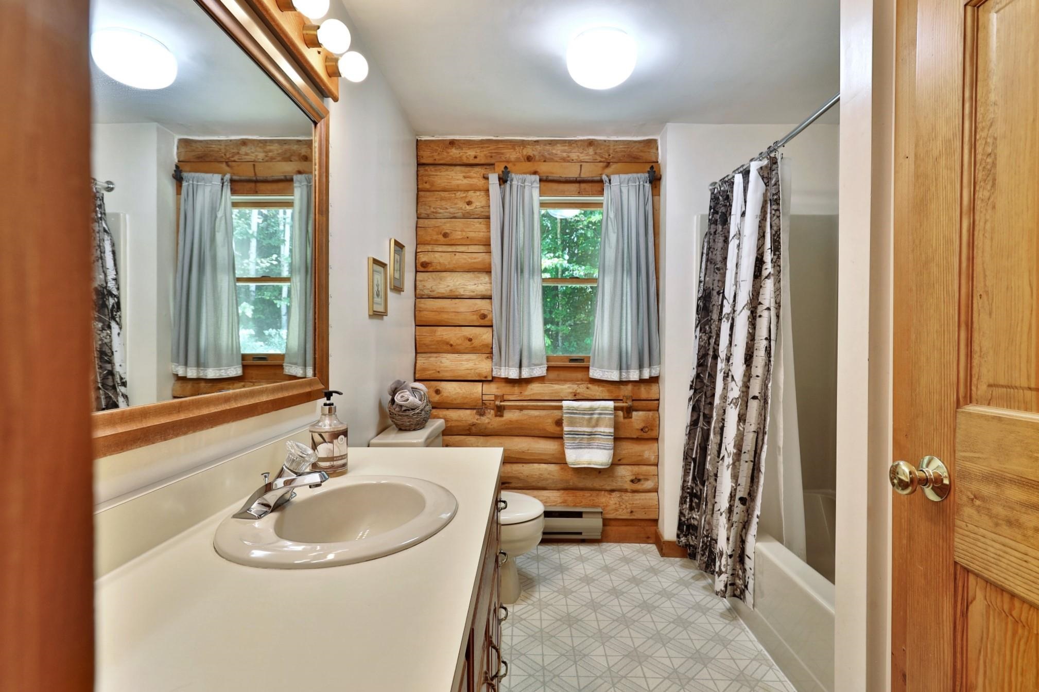 853 South Hill Road Pittsfield, VT 05762 - Photo 15 of 53