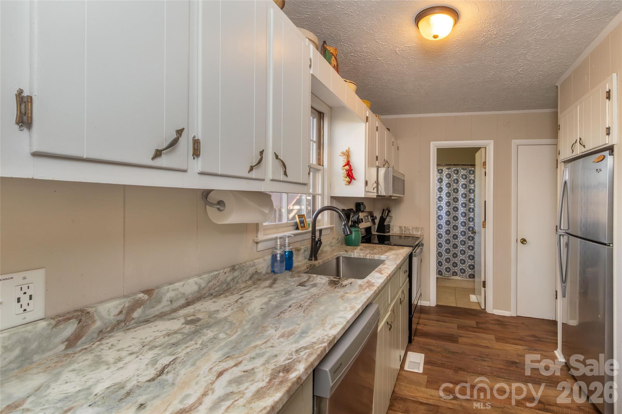 244 Grindstone Knob Road Whittier, NC 28789 - Photo 5 of 40