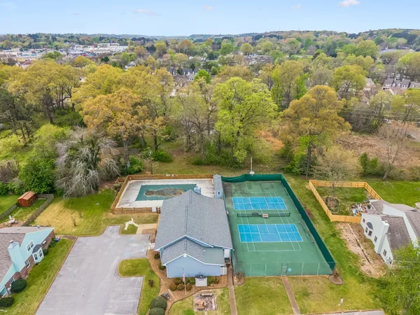 $275,000 | 6565 Hickory Meadow Drive, Chattanooga, TN 37421