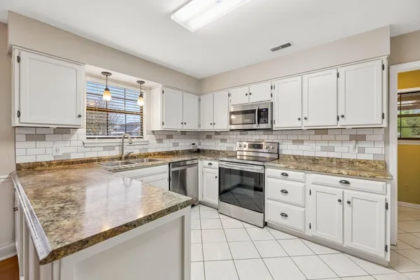 $275,000 | 6565 Hickory Meadow Drive, Chattanooga, TN 37421