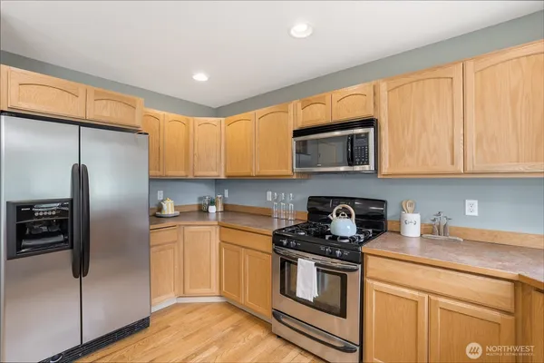 $775,000 | 10153 67th Avenue East, Puyallup, WA 98373