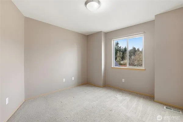 $775,000 | 10153 67th Avenue East, Puyallup, WA 98373