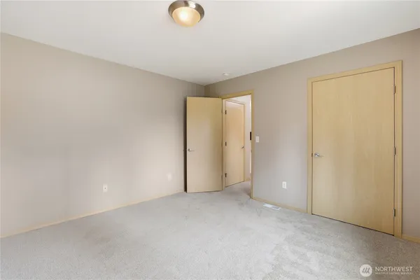 $775,000 | 10153 67th Avenue East, Puyallup, WA 98373