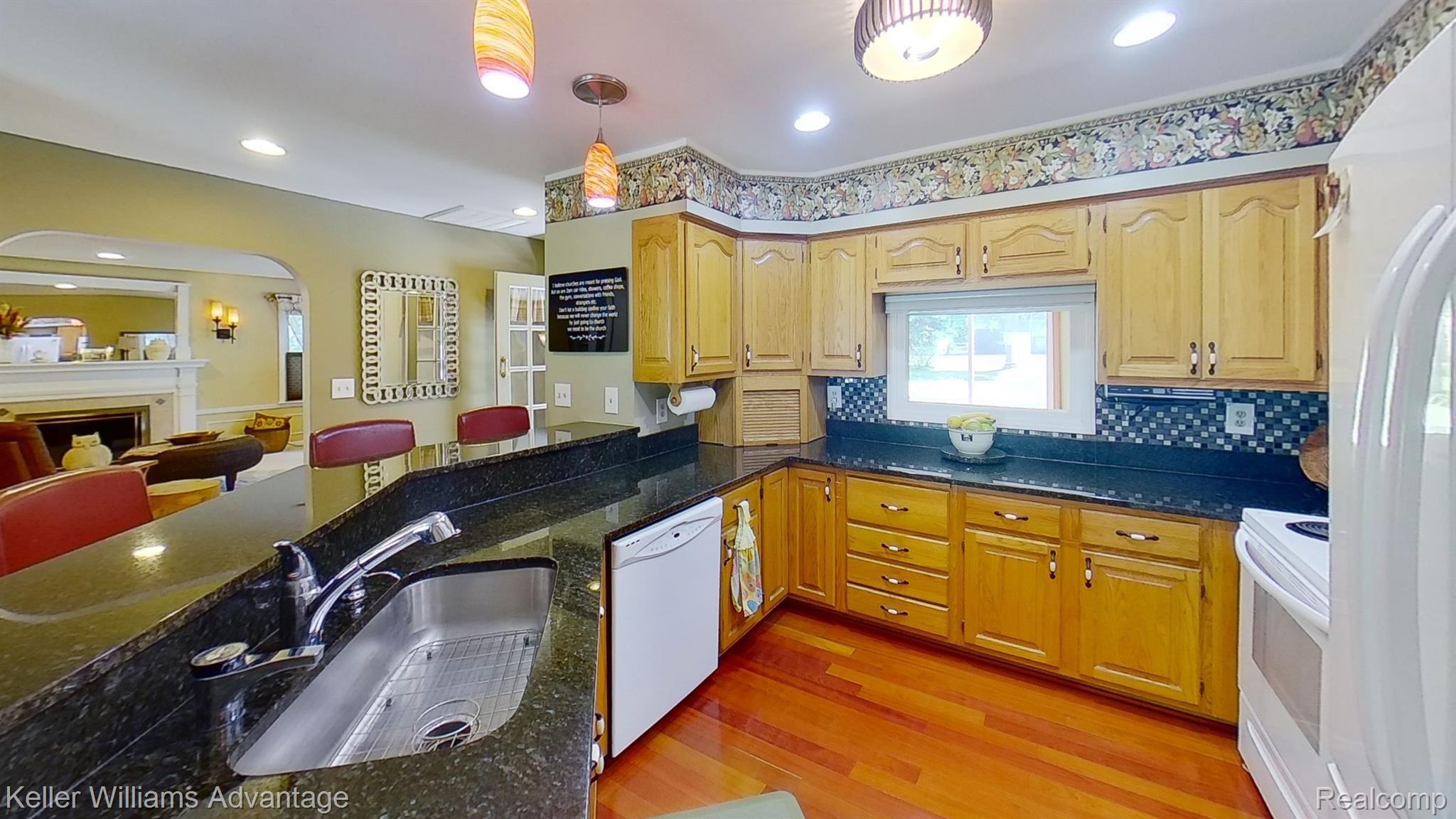 2344 Hannan Road Canton, MI 48188 - Photo 14 of 40 HannanRd_2344_Kitchen_05.jpg