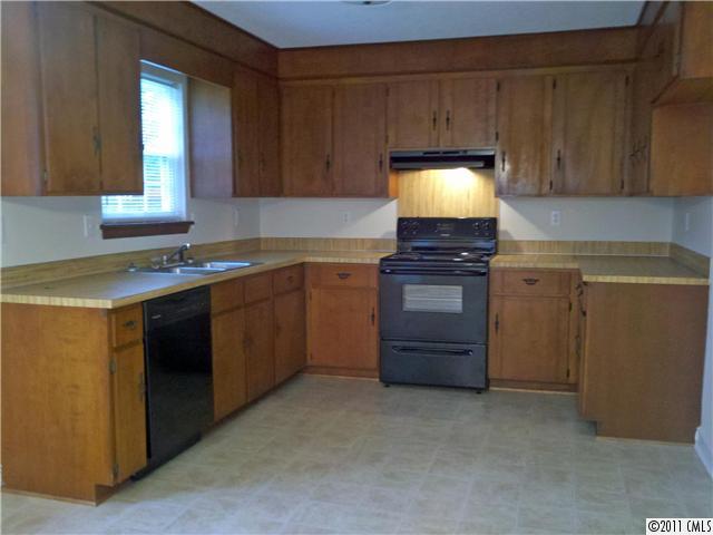 6305 Fox Hunt Road Indian Trail, NC 28079 - Photo 3 of 8 Gallery Image 3