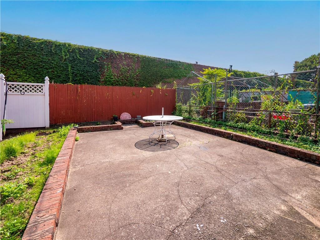 1325 Dahill Road Brooklyn, NY 11204 - Photo 3 of 27