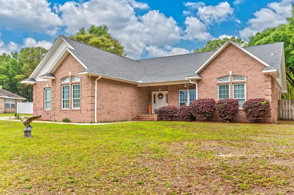 $395,000 | 5526 Monterrey Road, Crestview, FL 32539