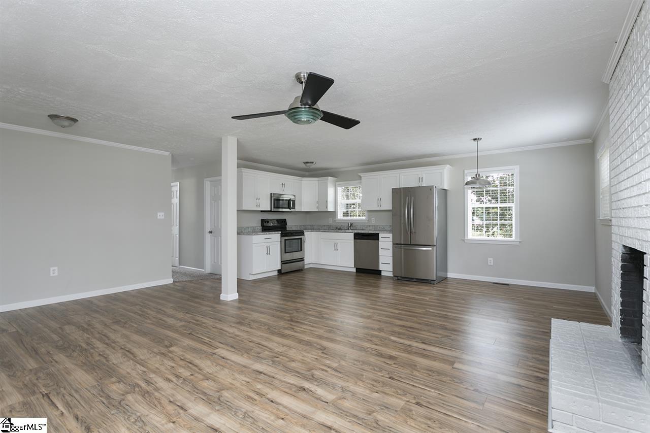 103 North Pink Dill Mill Road Greer, SC 29651 - Photo 8 of 16