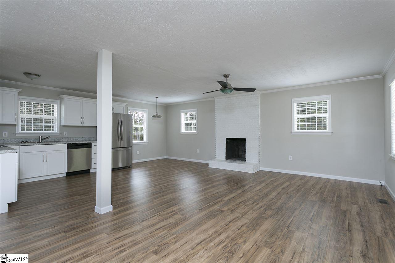 103 North Pink Dill Mill Road Greer, SC 29651 - Photo 9 of 16