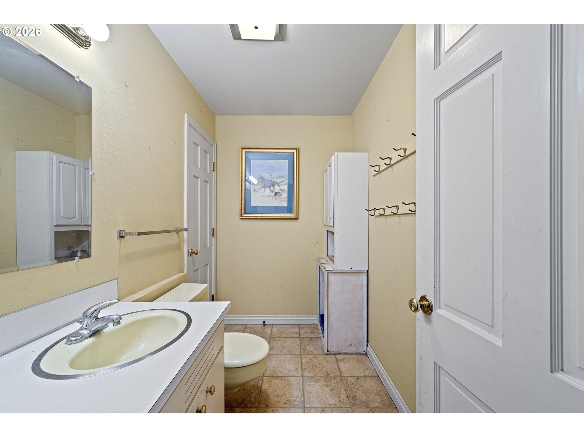32313 Green Acres Loop Cottage Grove, OR 97424 - Photo 15 of 37 Bathroom, Attached