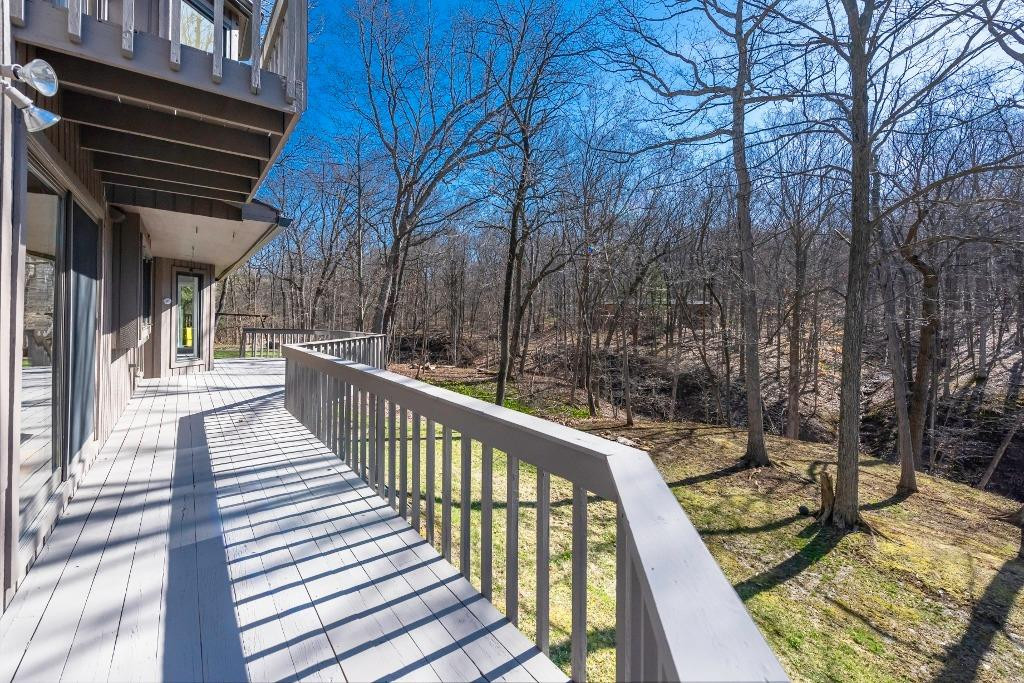 647 Spring Valley Road Ann Arbor, MI 48105 - Photo 10 of 62 Photo 10