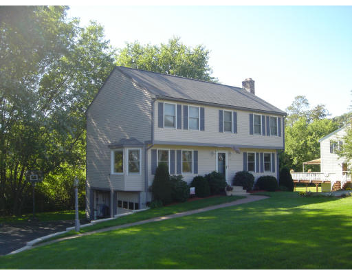 10 Chilmark Road Franklin, MA 02038 - Photo 2 of 21 Gallery Image 2