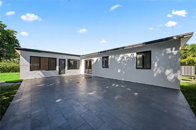 $649,000 | 620 Northwest 194th Street, Miami Gardens, FL 33169