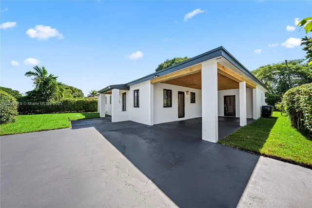 $649,000 | 620 Northwest 194th Street, Miami Gardens, FL 33169