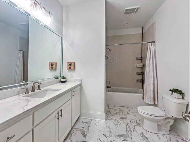 $624,900 | 1107 Camellia Way, Denham Springs, LA 70726