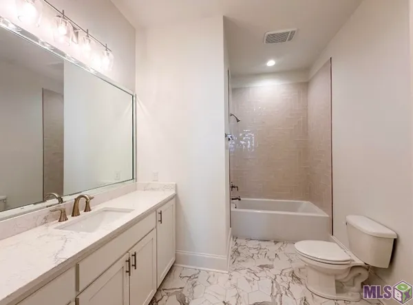 $529,800 | 1107 Camellia Way, Denham Springs, LA 70726