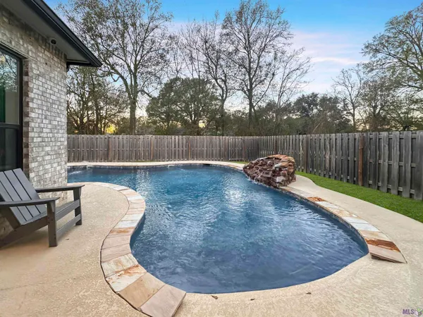 $549,000 | 1107 Camellia Way, Denham Springs, LA 70726