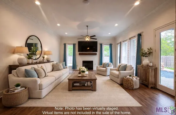 $549,000 | 1107 Camellia Way, Denham Springs, LA 70726