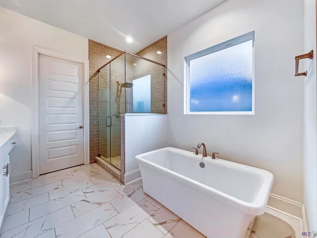 $624,900 | 1107 Camellia Way, Denham Springs, LA 70726