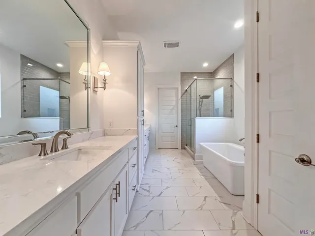 $624,900 | 1107 Camellia Way, Denham Springs, LA 70726