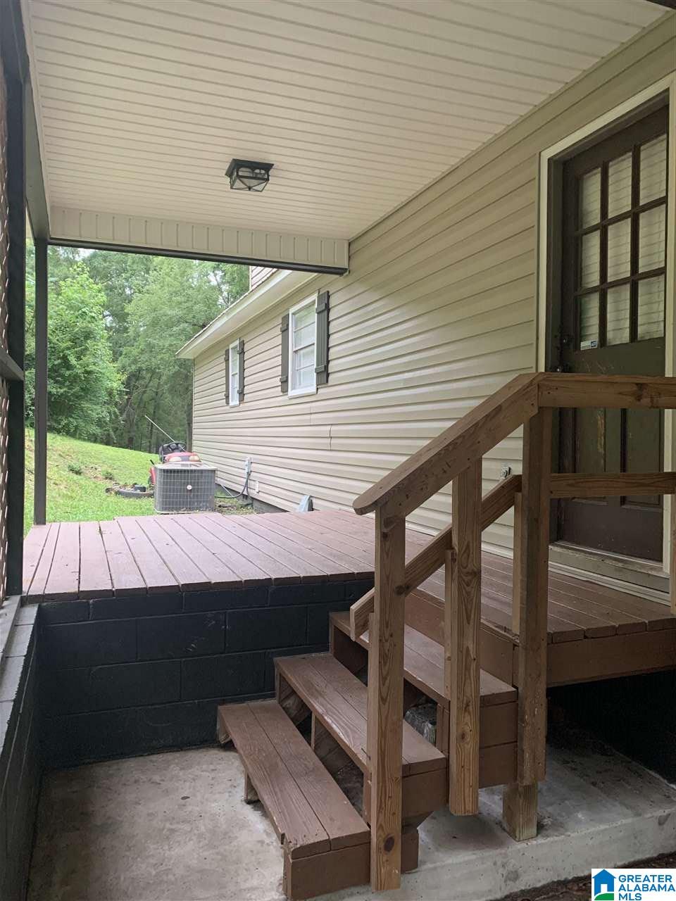 520 Pine Point Lane Talladega, AL 35160 - Photo 4 of 28