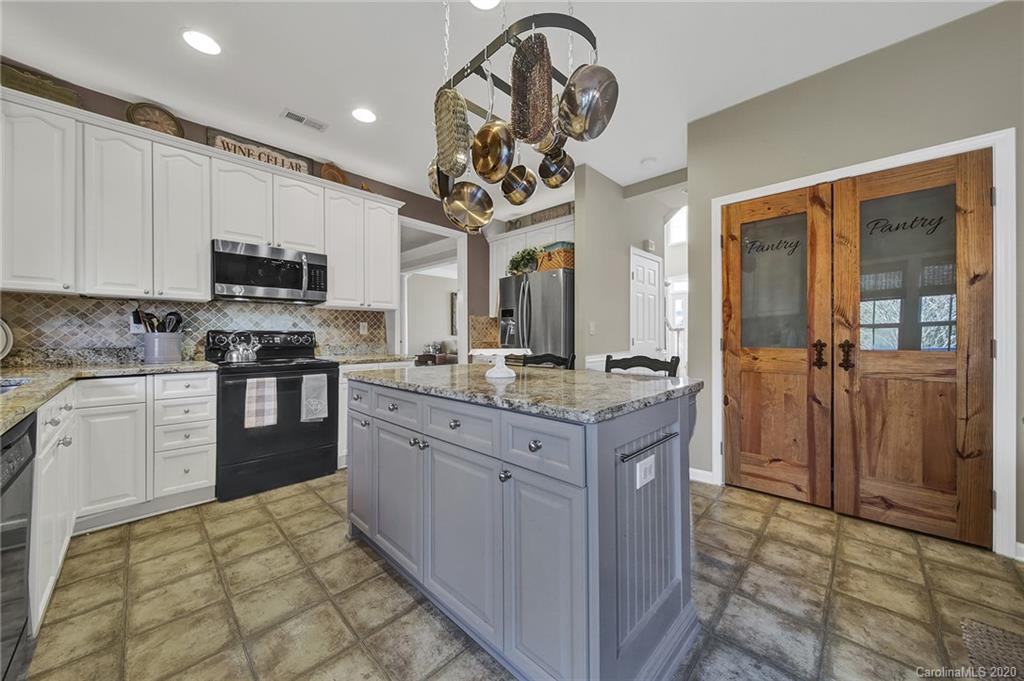 1148 Gower Street Fort Mill, SC 29708 - Photo 6 of 26