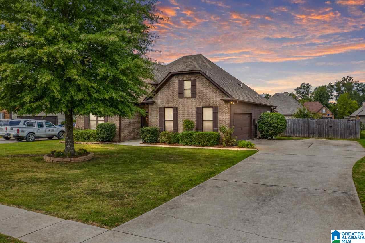 853 Barkley Drive Alabaster, AL 35007 - Photo 1 of 33