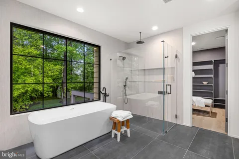$2,495,000 | 113 James Drive Southwest, Vienna, VA 22180