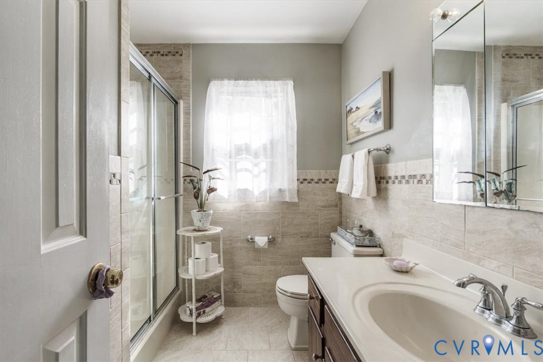 863 Watch Hill Road Midlothian, VA 23114 - Photo 40 of 62 Spa-inspired primary bathroom featuring a walk-in