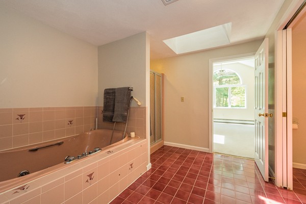 73 Lockwood Lane Boxford, MA 01921 - Photo 14 of 30 Gallery Image 14