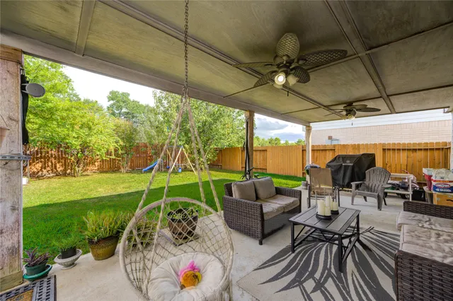 $2,100 | 21018 Fox Walk Trail, Humble, TX 77338