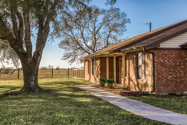 $679,000 | 12709 Farm To Market 1155, Brenham, TX 77833