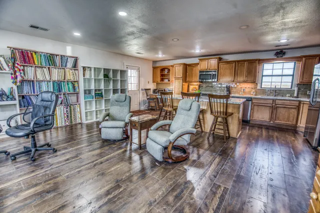 $679,000 | 12709 Farm To Market 1155, Brenham, TX 77833