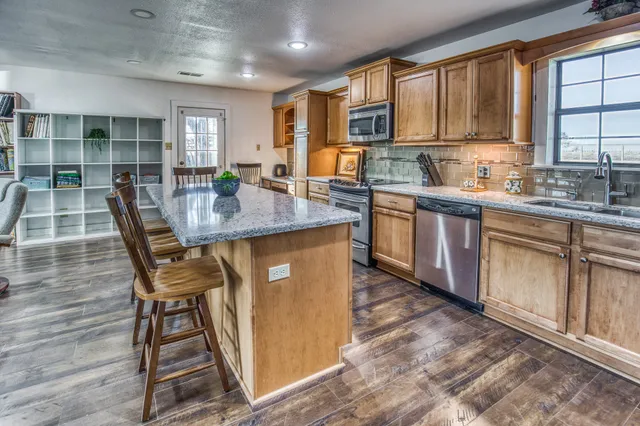 $679,000 | 12709 Farm To Market 1155, Brenham, TX 77833