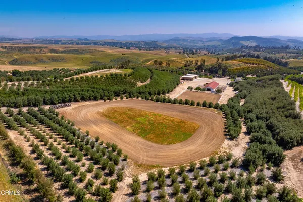 $12,750,000 | 14855 Middle Ranch Road, Moorpark, CA 93021