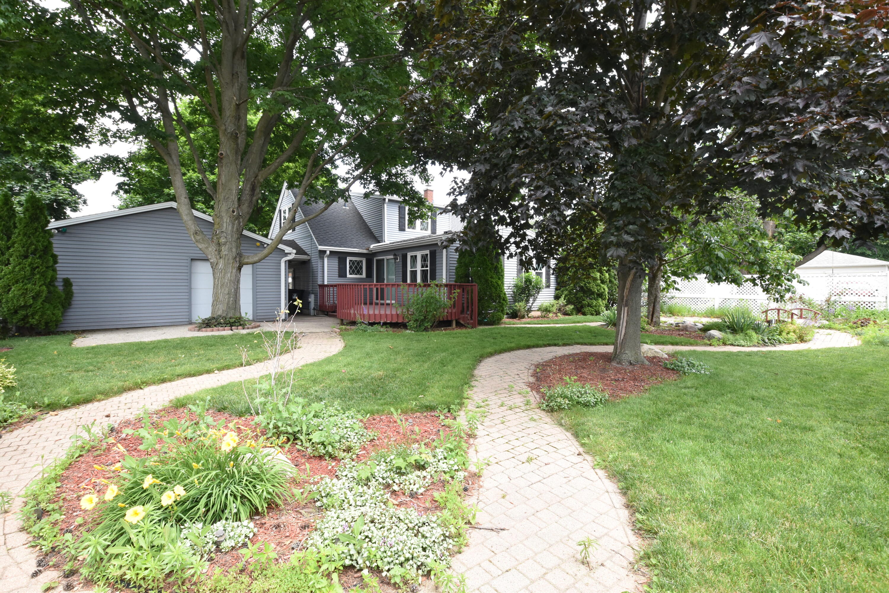2205 Dwight Street Racine, WI 53403 - Photo 39 of 46 Back view