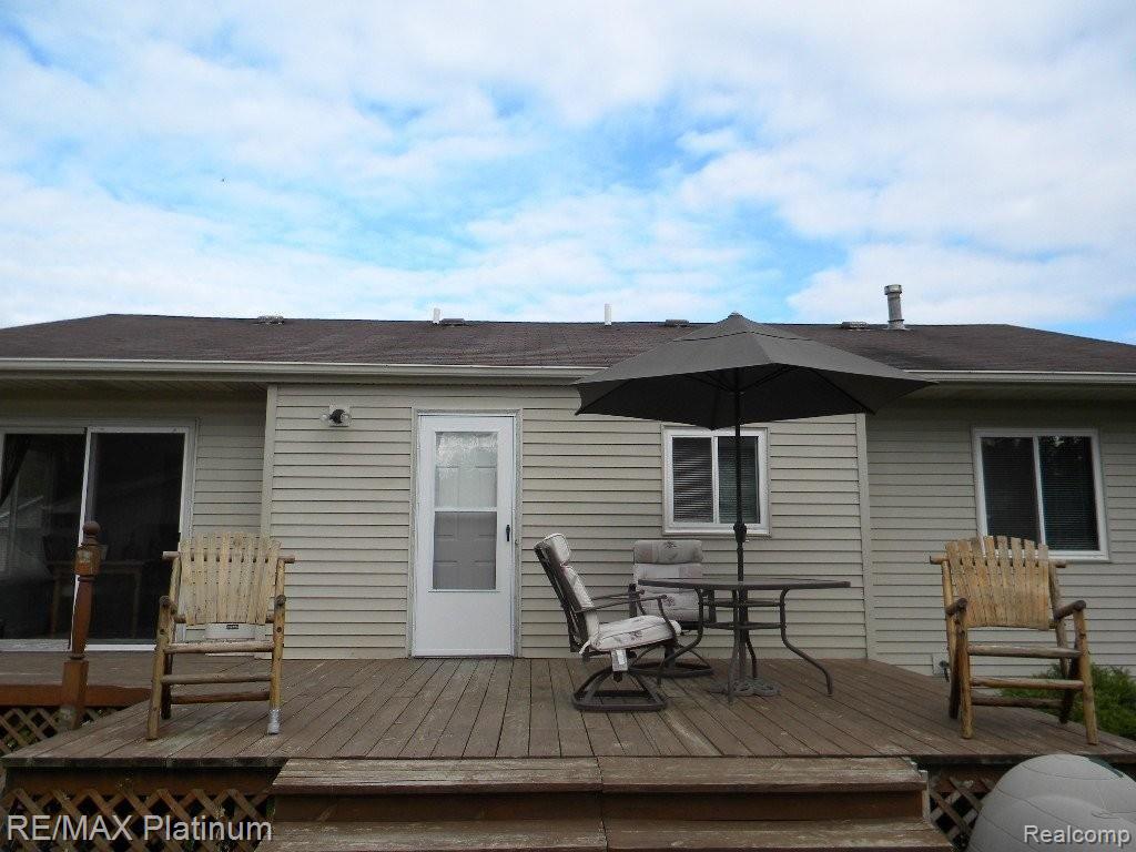 824 Tanager Trail Howell, MI 48843 - Photo 6 of 25 Large Deck