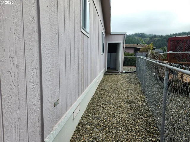 $114,900 | 100 River Bend Road, Unit 107, Reedsport, OR 97467