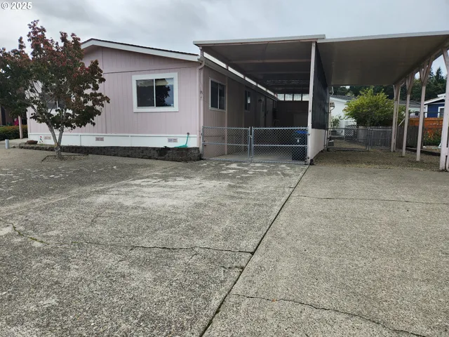 $114,900 | 100 River Bend Road, Unit 107, Reedsport, OR 97467