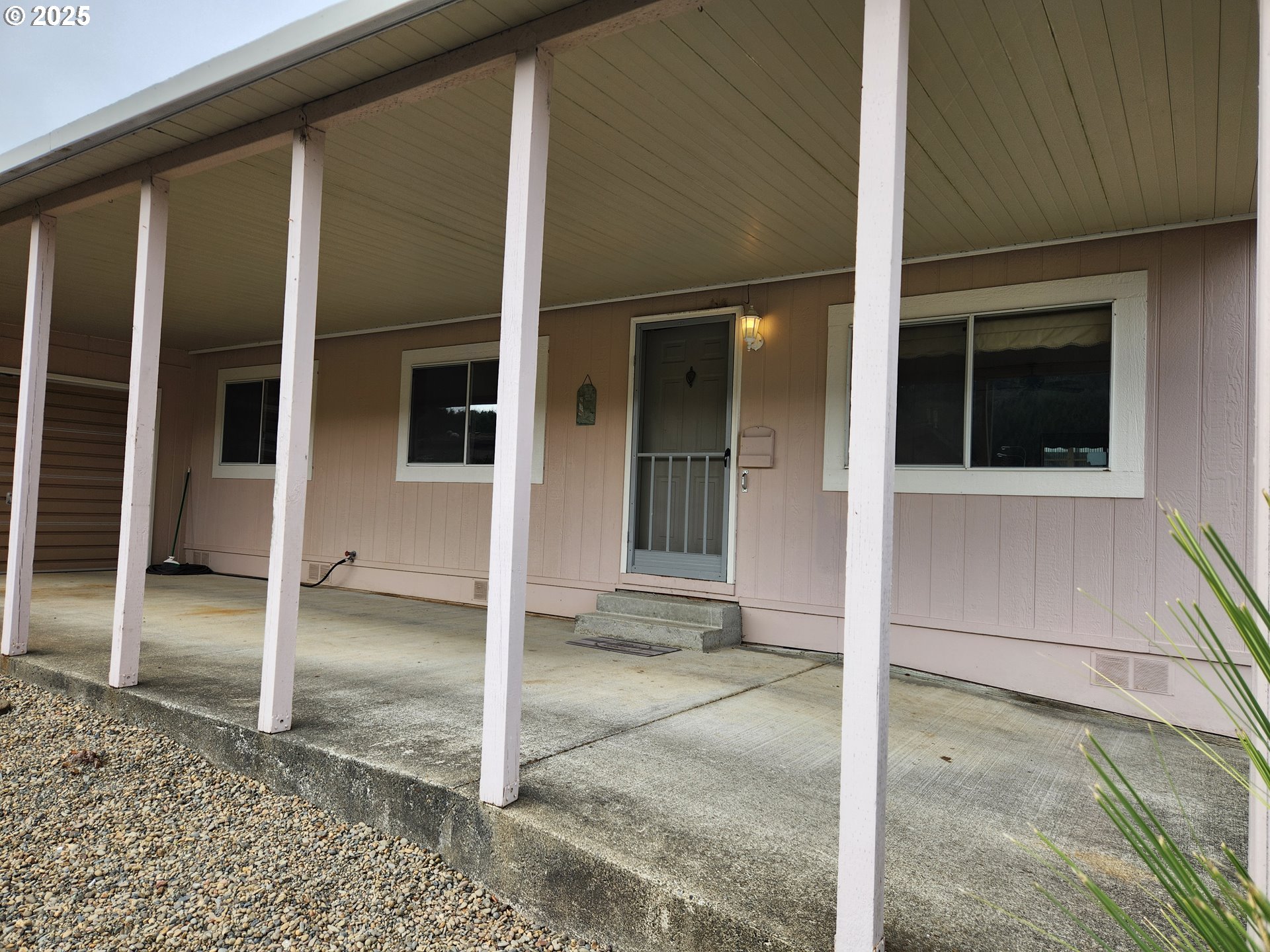 100 River Bend Road, Unit 107 Reedsport, OR 97467 - Photo 4 of 32