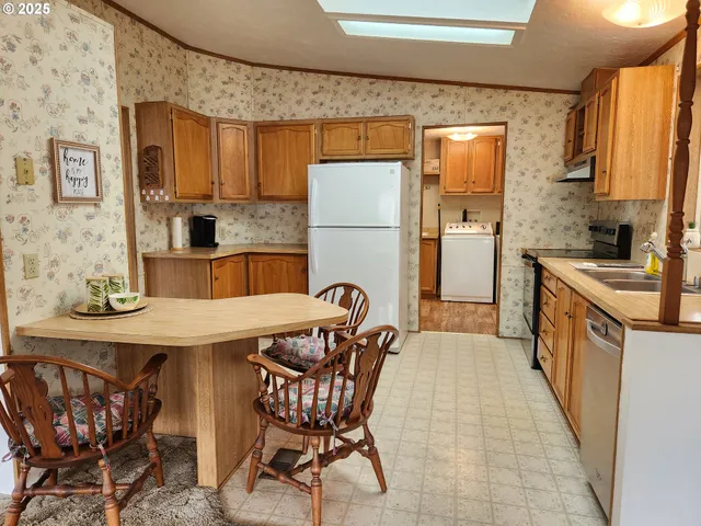 $114,900 | 100 River Bend Road, Unit 107, Reedsport, OR 97467