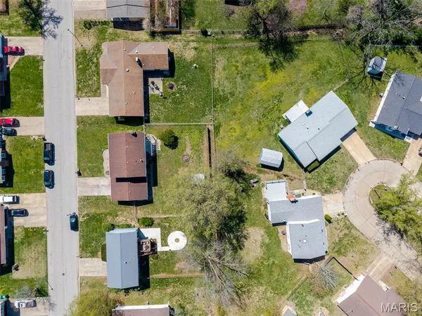 $300,000 | 365 Bunker Hill Road, Belleville, IL 62221