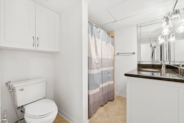 $299,900 | 3350 McCue Road, Unit 1901, Houston, TX 77056