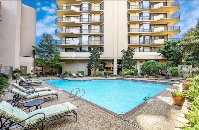 $299,900 | 3350 McCue Road, Unit 1901, Houston, TX 77056
