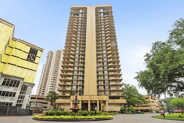 $299,900 | 3350 McCue Road, Unit 1901, Houston, TX 77056